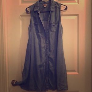 Sleeveless jean dress